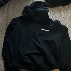 Semi-cropped H&M hoodie